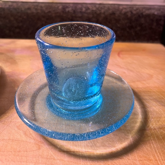 Two Italian espresso cups - one glass blown and one porcelain. - Picture 2 of 13